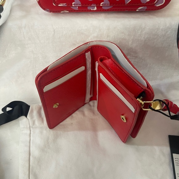 Marc Jacobs Red Heart Print Crossbody Bag - Picture 11 of 11